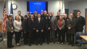 Delegados de la misión de miembros de AMCHAM Panamá en compañía de funcionarios de CBP y Fermin Cuza, Presi-dente Internacional WBO, en el aeropuerto Jhon F. Kennedy en New York.