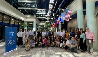 Delegados de la Misión Comercial en su visita a las instalaciones de WBO, Miami